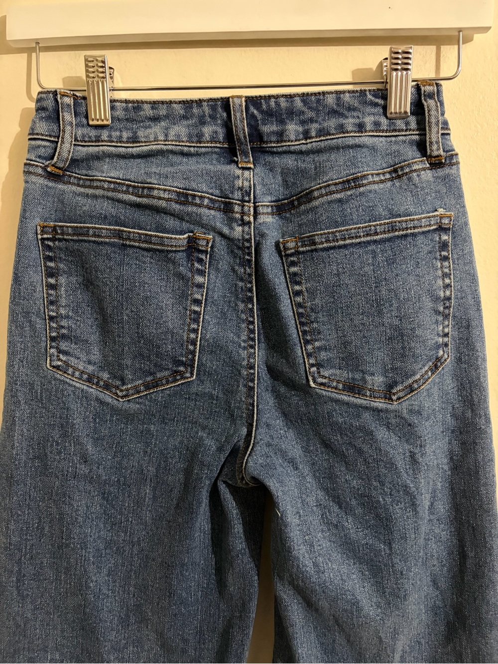 Women’s Straight Leg Denim Jeans - Blue - Picture 9 of 11